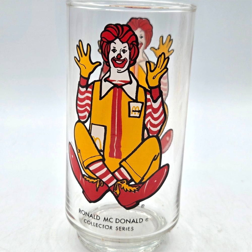Ronald McDonald Collector Series Drinking Glass Cup w Clown Logo Glassware‎ 1977